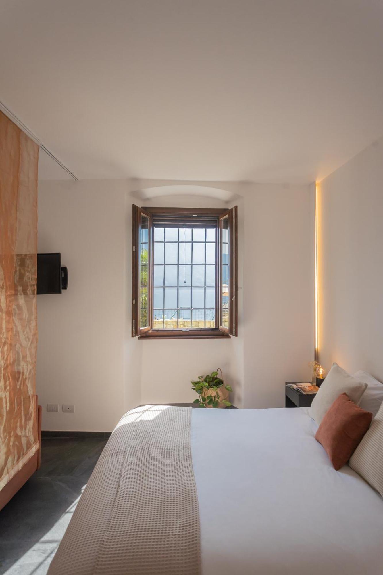 Cozy Nest On The Lake By Rent All Como Tremezzo Εξωτερικό φωτογραφία